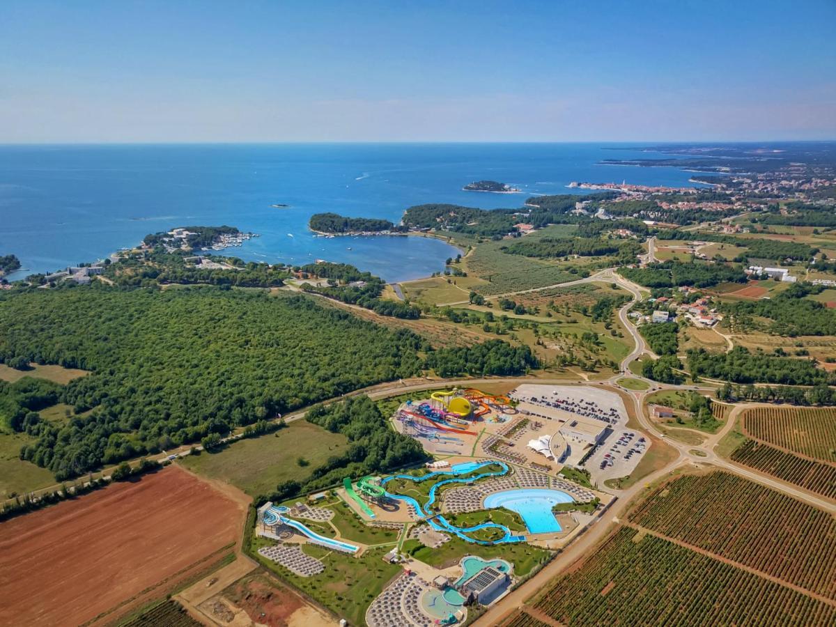 Apartments Lori Пореч Екстериор снимка