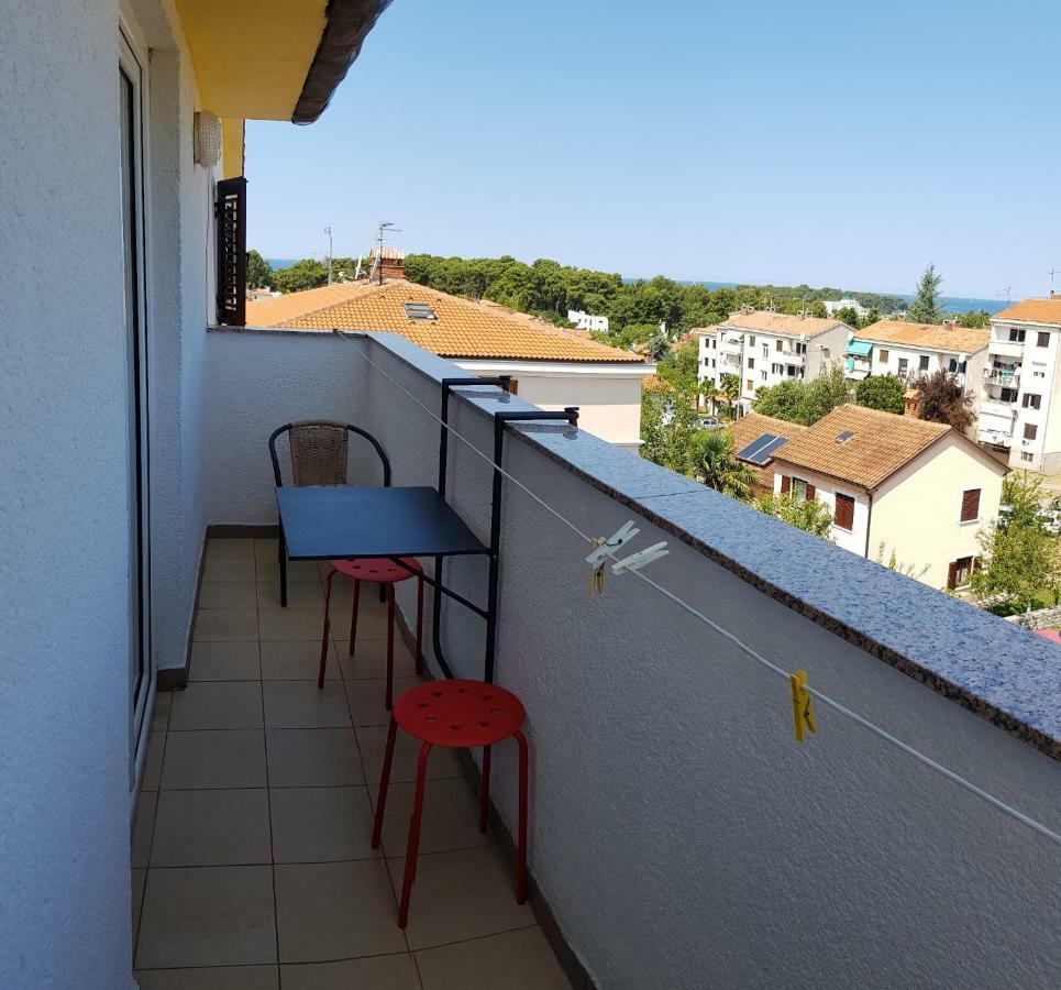 Apartments Lori Пореч Екстериор снимка